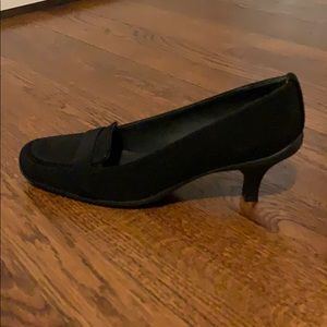 Stuart Weitzman black pumps